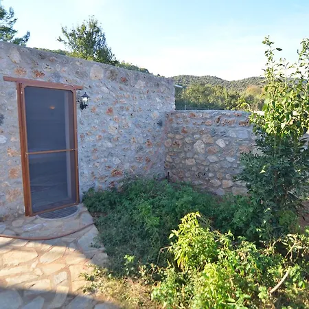 New Age Stone With Private Pool Villa