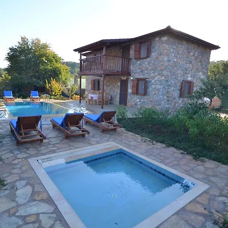 New Age Stone With Private Pool *